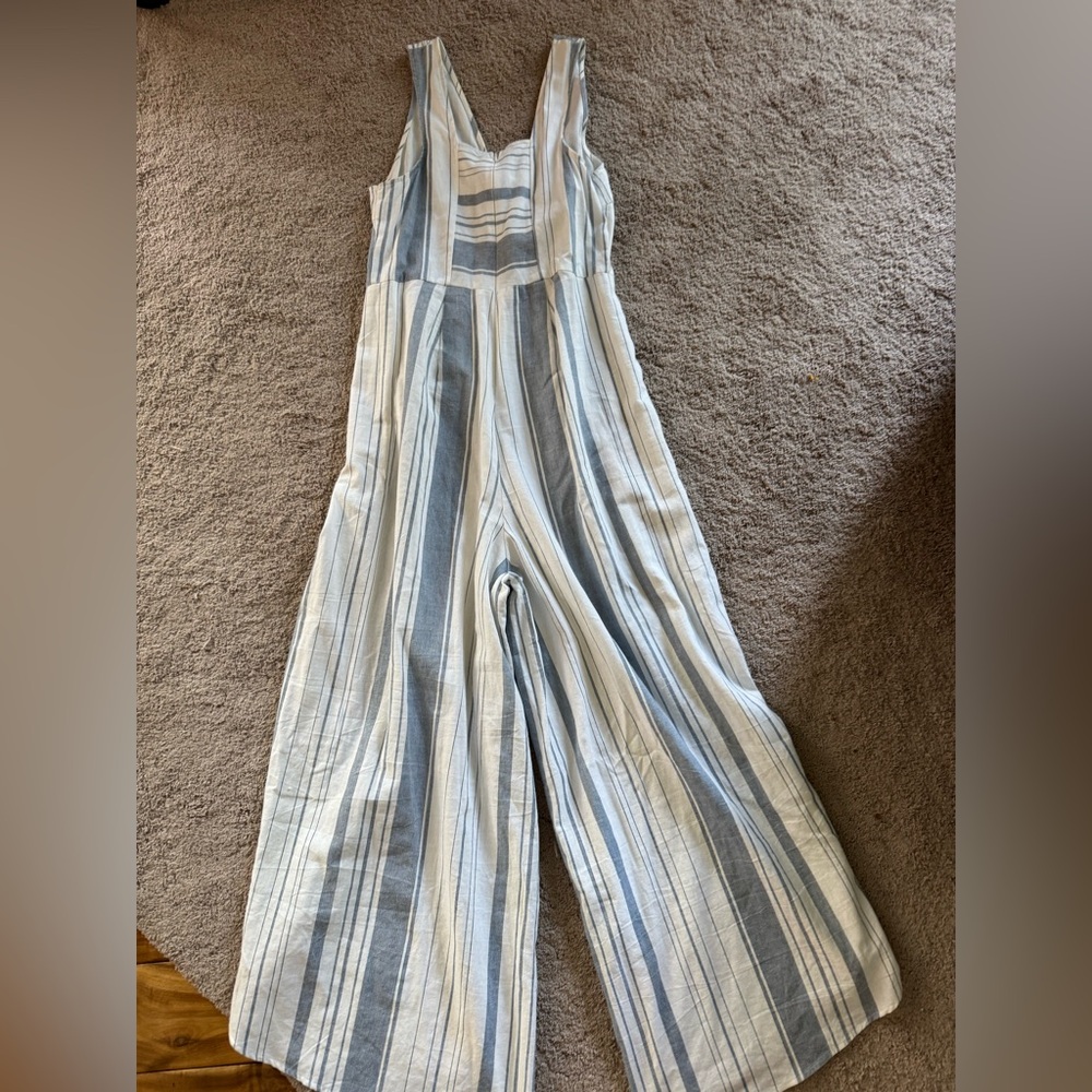 Altar’d State Jumpsuit Size M - Picture 9 of 9
